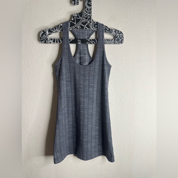 Lululemon Cool Racerback Ziggy Wee October Angel Wing size 4 - Picture 2 of 3